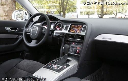 1000Nm扭力 试驾全新奥迪Q7 V12(2)