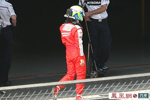 F1上海站排位赛红牛力压布朗 维特尔杆位阿隆索头排