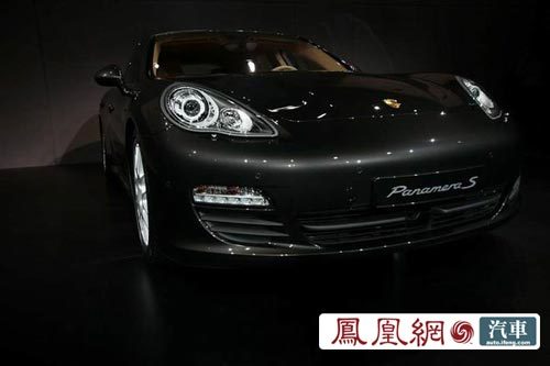保时捷Panamera上海首发 售184.3-249万元