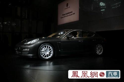 保时捷Panamera上海首发 售184.3-249万元