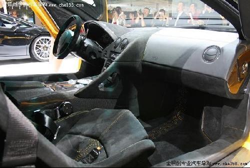 兰博基尼Murcielago LP 670-4 SV实拍 (2)