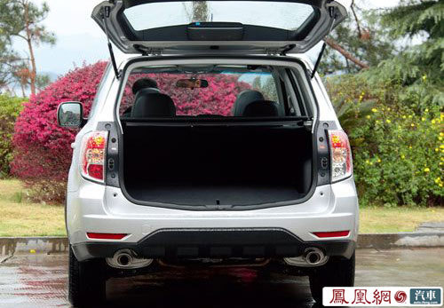 详评斯巴鲁森林人Forester 2.5XS(2)