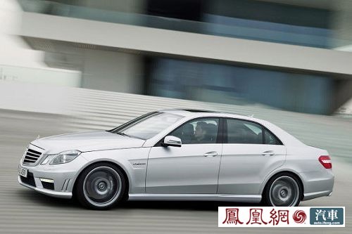 售价约合102万人民币 奔驰E63 AMG八月上市(2)