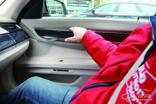 历久弥新 深度测试BMW 750Li豪华轿车(6)