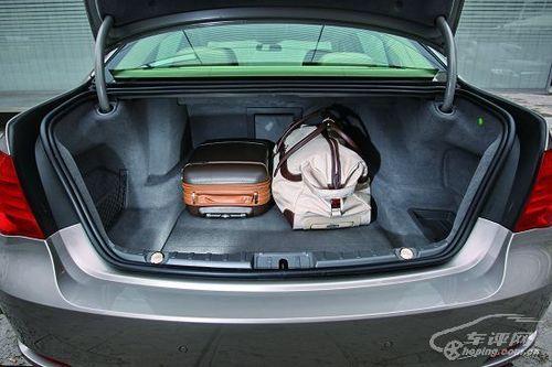 历久弥新 深度测试BMW 750Li豪华轿车(7)