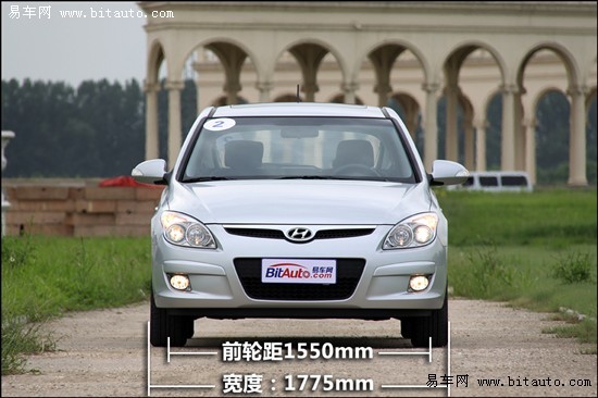 深度试驾北京现代i30 空间宽敞配置待提高
