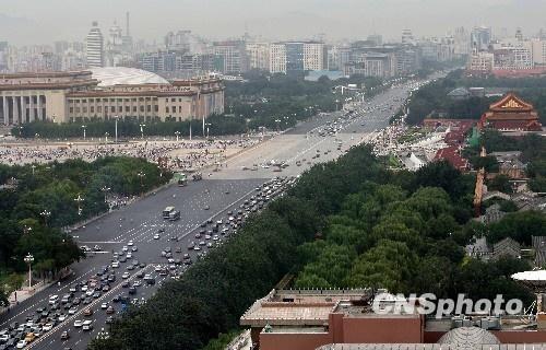 中国60年：从自行车王国到全球第一汽车市场