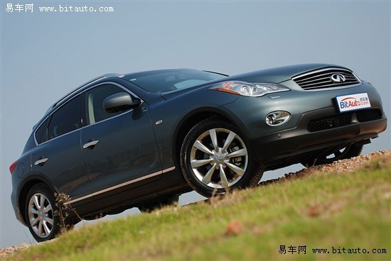 文武小生 易车评测英菲尼迪Infiniti EX35\(8\)