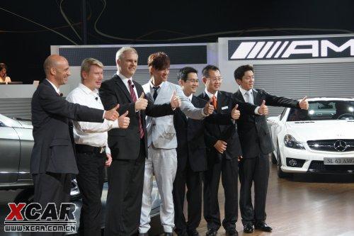奔驰E350双门轿跑车上市 售价82.2万元