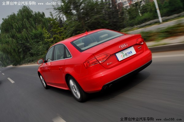 运动绅士 试驾奥迪A4L 2.0TFSI