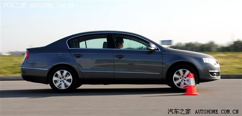 舒适/动感分明 迈腾1.8TSI+DSG漏网测试\(2\)