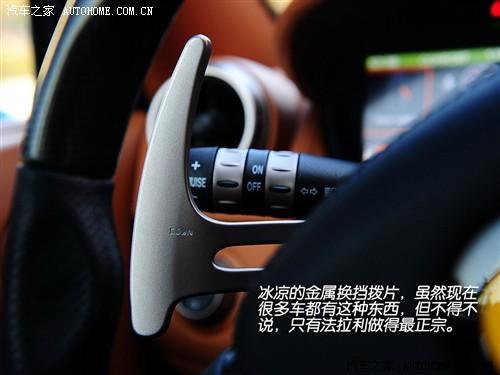 350万就够了 试驾法拉利California\(组图\)\(3\)