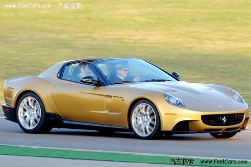 金色烈驹—法拉利P540 Superfast Aperta