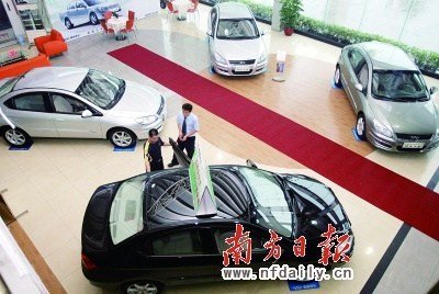 “捂车”惜售系传言 车商猛攻保有量