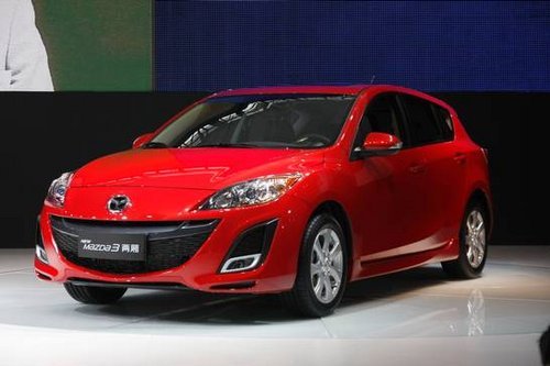 挑战非凡体验 2010车市“进口大片”Mazda3两厢之非凡驾驭