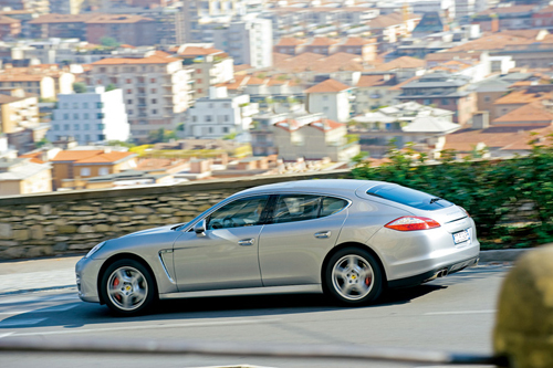 对立与统一 试驾保时捷Panamera Turbo\(4\)