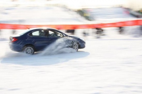 冰雪无阻 三款ESP酷车傲视而来综合对比