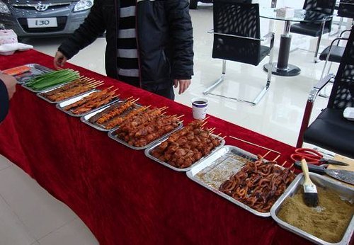北京现代广泰店周末美食节火爆开幕