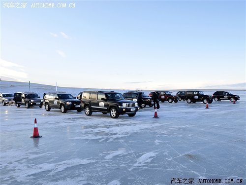 各有擅长！Jeep全系车型冰雪路面试驾