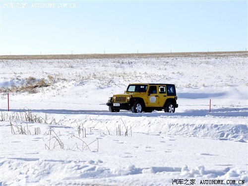 各有擅长！Jeep全系车型冰雪路面试驾\(5\)