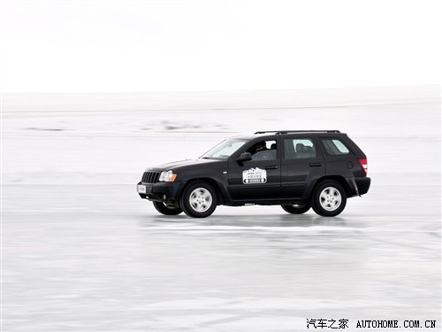 各有擅长！Jeep全系车型冰雪路面试驾\(3\)