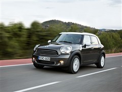 向更大的方向发展 海外感受MINI countryman\(2\)