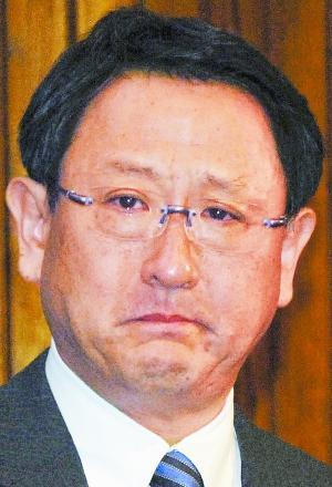 丰田总裁声泪俱下 美国众议员斥责：真替你难堪！