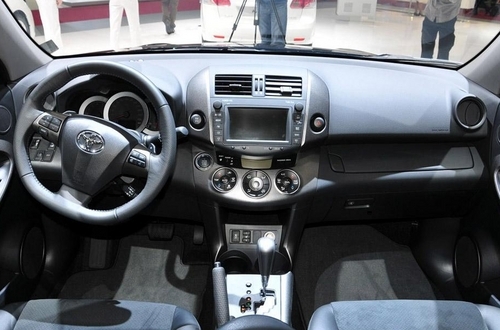 2011款丰田RAV4车型日内瓦车展正式亮相