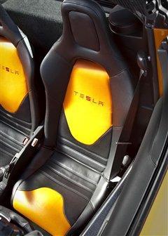 强强对话 Tesla Roadster挑战保时捷Boxster\(4\)