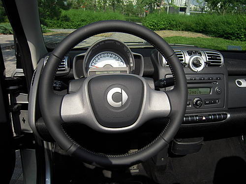 4月份上市 奔驰Smart预售价格13.6万元