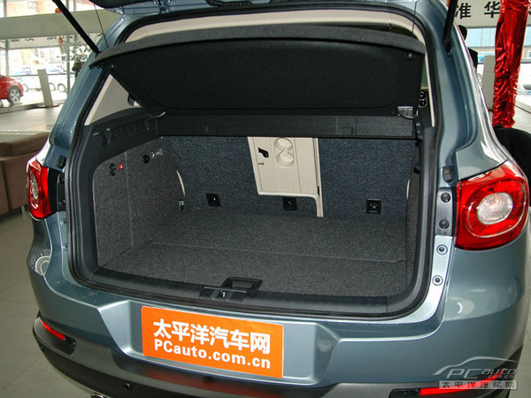 国产途观与2010款新CR-V 静态较量\(3\)