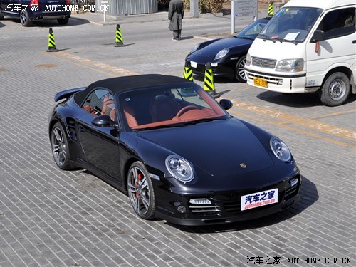 2010款保时捷跑车911 Turbo登陆南京