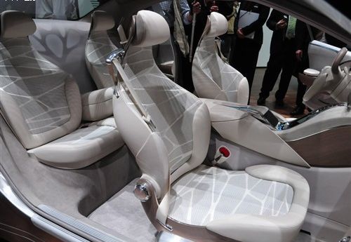 奔驰F800概念车北京车展亮相 揭示新CLS设计风格