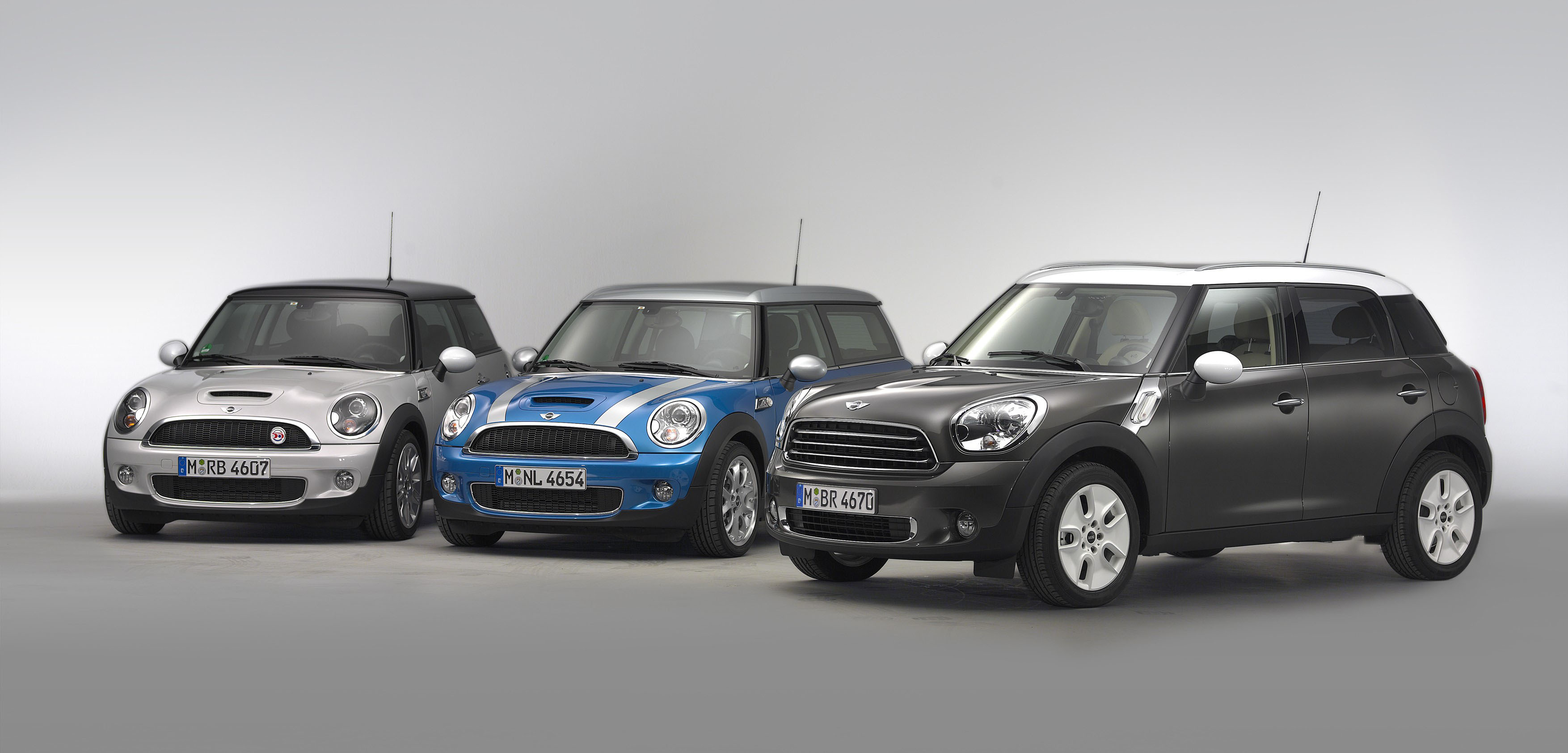 国际车展期间燕宝MINI S版车型现金优惠2.8万