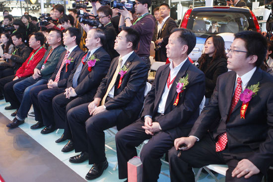 菲亚特车型再现 众泰“朗”系列中文名发布