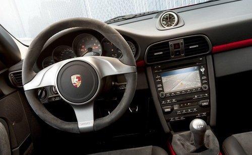 致力于驾驶激情 海外试驾保时捷911 GT3