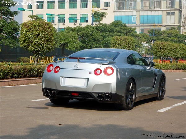 功率增至500匹 日产明年推出2012款GT-R