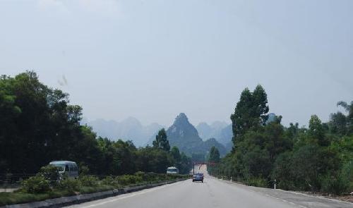 自驾游贵州：荔波的水 西江的寨