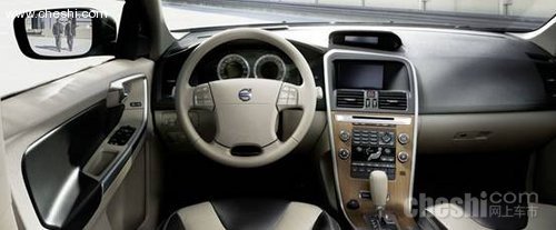突破时尚 创领安全 中型豪华SUV沃尔沃XC60