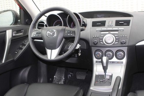 以zoom-zoom之名 进口Mazda3两厢 2.0AT试驾