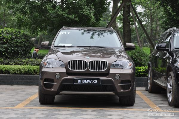 新BMW X5上市88.7万元起，江门月中到车