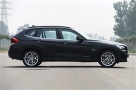 个性十足 易车网评测宝马X1 xDrive28i