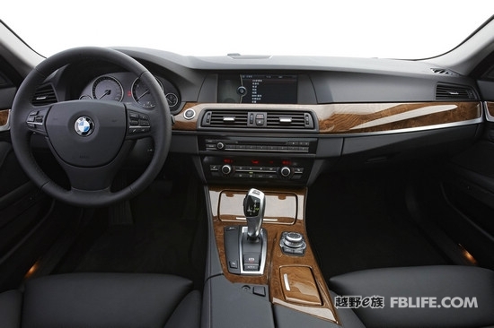 全新一代BMW 5系长轴距版开始接受预订(2)