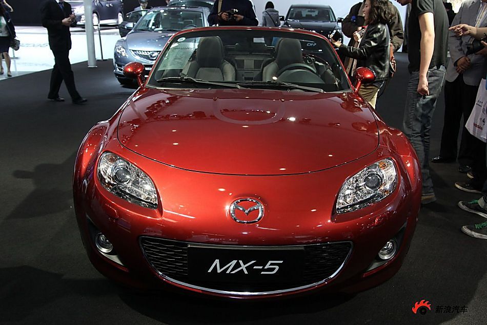 马自达MX-5上海优惠1.4万元 红灰有现车