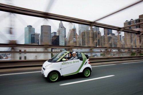 试驾第二代Smart电动车 城市停车不用愁