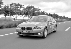 长春汇宝举办全新BMW5系长轴距版上市活动