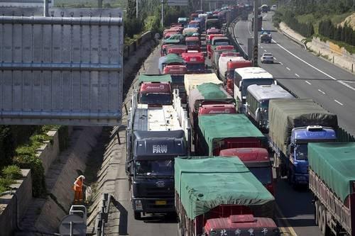 外媒：大堵车警示中国 文明交通已迫在眉睫