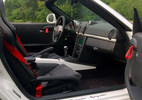 洛杉矶发布 保时捷推Cayman Club Sport
