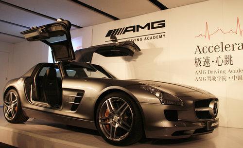 起飞3.8秒！国内赛道首试奔驰SLS AMG（图）(3)