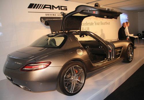 起飞3.8秒！国内赛道首试奔驰SLS AMG（图）(3)